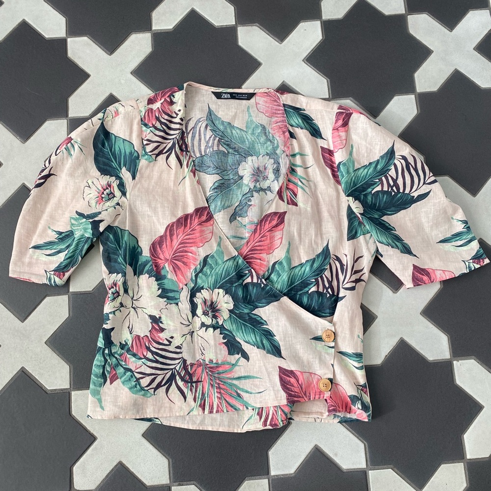 ZARA Hawaiian Cropped Hawaiian Shirt